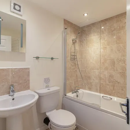 Holiday home Cowslip - Uk51201